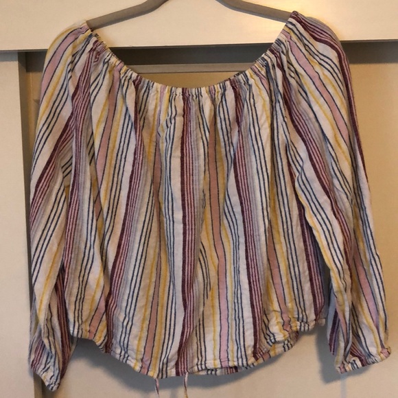 Off-Shoulder Linen Blend - Picture 2 of 4